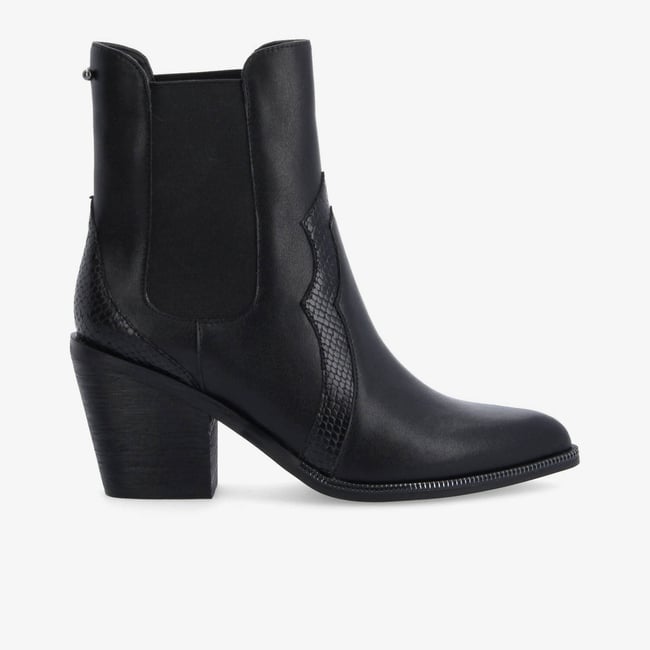 Leonie Chelsea - Noir noir <span itemprop=