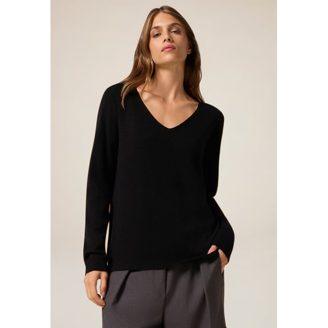 Pull à col en V noir <span itemprop=