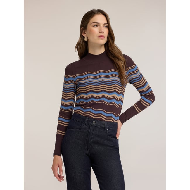Pull col roulé à motif zigzag marron <span itemprop=