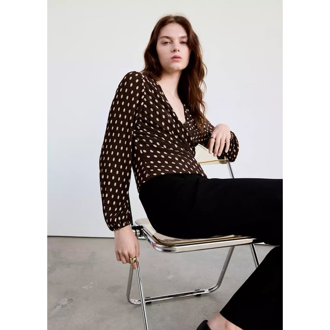 Blouse croisée pois marron <span itemprop=
