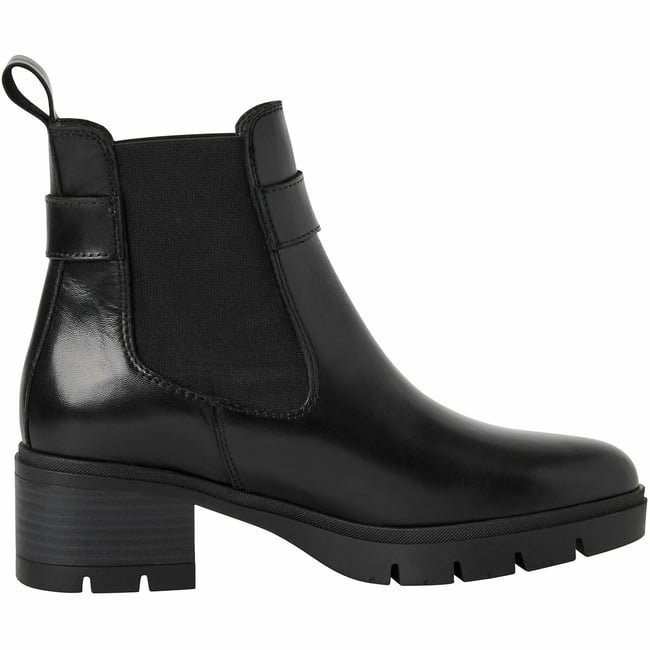Boots en cuir noir <span itemprop=