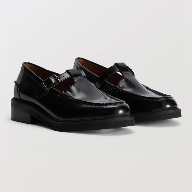 Salomés en cuir noir <span itemprop=