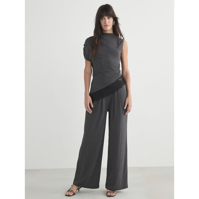 Haut asymétrique sans manches gris anthracite <span itemprop=