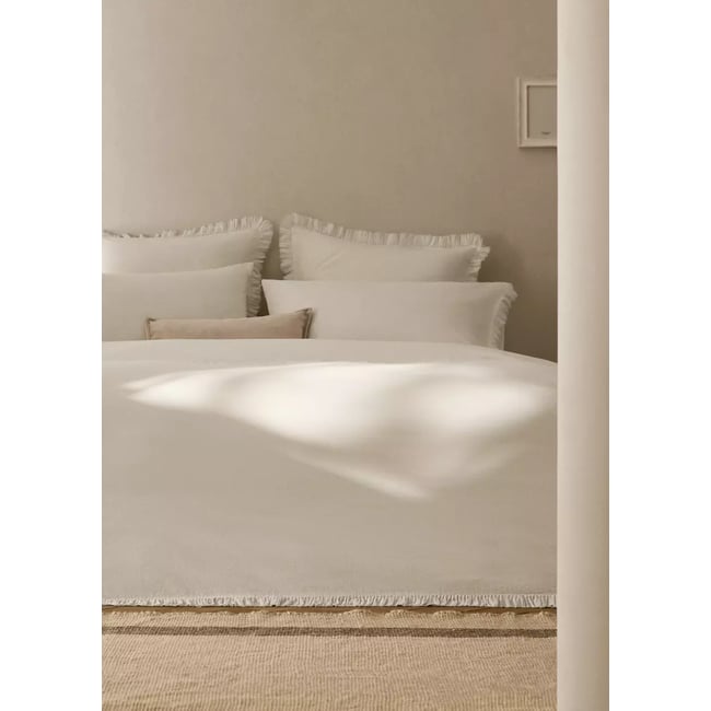 Housse de couette coton lavé volant en gaze effiloché lit 180/200 cm écru <span itemprop=