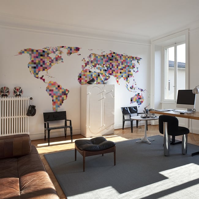Papier peint intissé panoramique Carte du monde World of entertainment Couleur multicouleur <span itemprop=