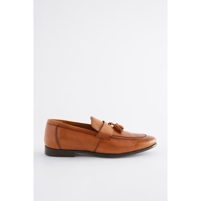 Mocassins à glands embossé marron fauve <span itemprop=