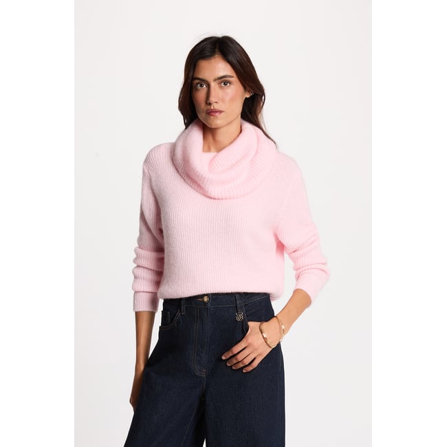 Pull col boule rose pastel <span itemprop=