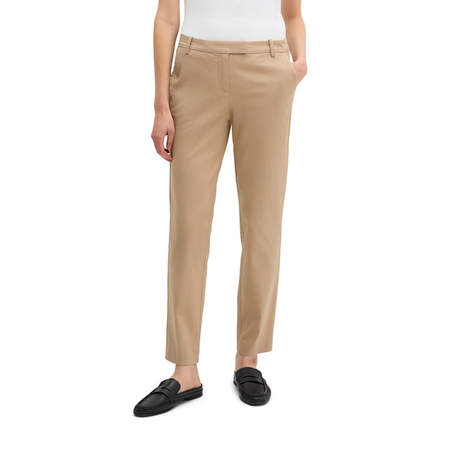 Pantalon modèle Torne Tailored en sergé de coton élastique marron <span itemprop=
