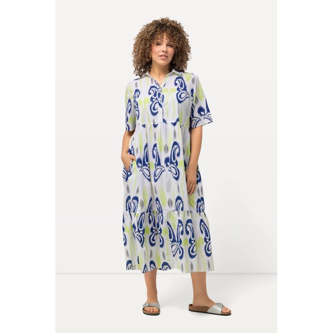 Robe midi motif cachemire. Silhouette en blanc neige <span itemprop=