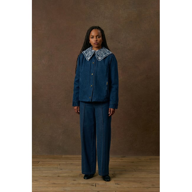 Jean droit, ZINA indigo <span itemprop=