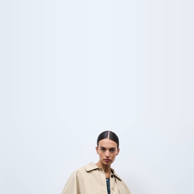 long déperlant avec col amovible contenant du coton trench <span itemprop=