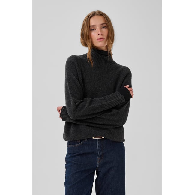 Pullover tricoté gris dark grey melange <span itemprop=