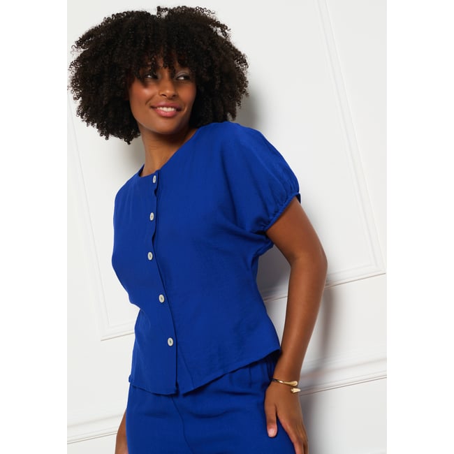 Blouse boutonnée manches courtes bleu electrique <span itemprop=