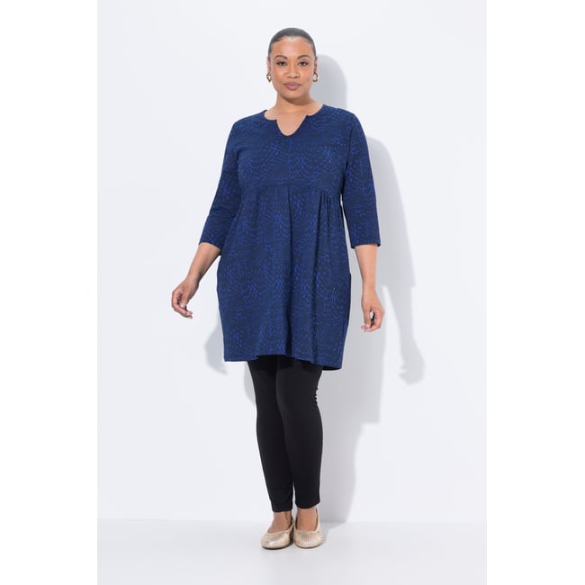 T-shirt long, col tunisien et poches bleu roi <span itemprop=