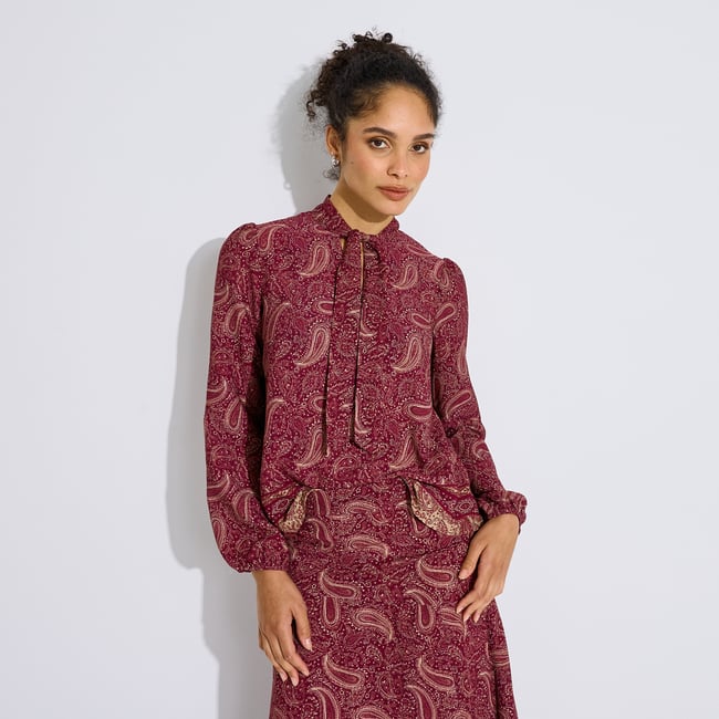 Blouse motif cachemire lavallière orange bordeaux <span itemprop=