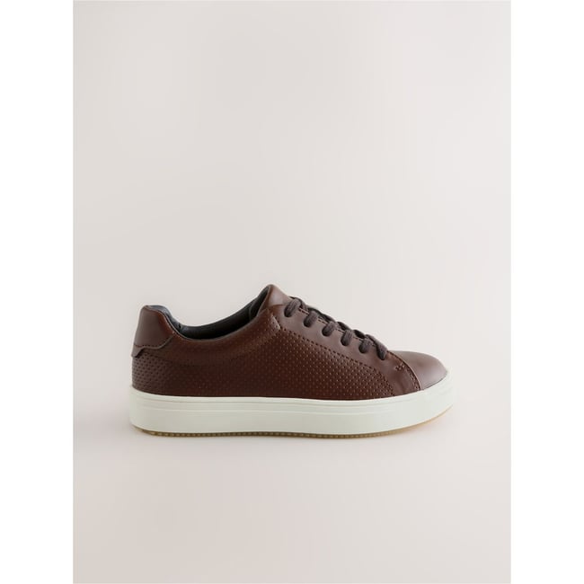 Baskets habillées à lacets marron fauve <span itemprop=
