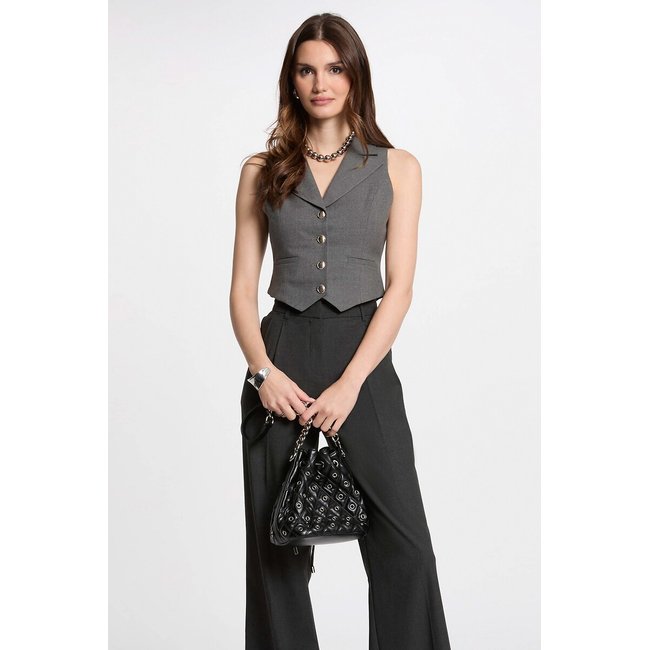 Chaqueta sin mangas entallada gris perla <span itemprop=