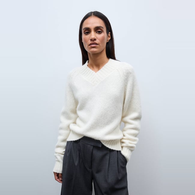 Pull col V contenant de l'Alpaga - MONOPRIX