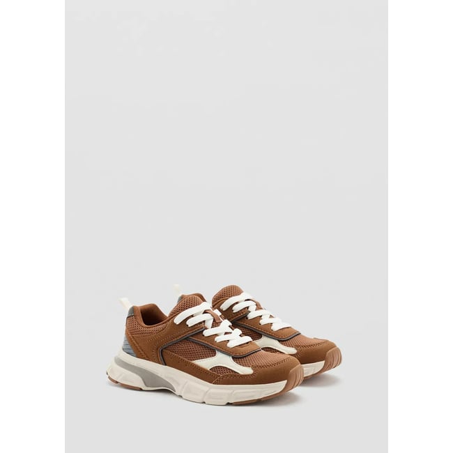 Tennis à lacets bicolores chocolat <span itemprop=