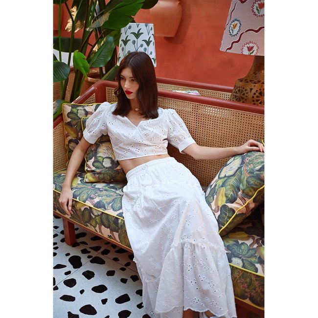Jupe longue à broderies anglaises blanc <span itemprop=