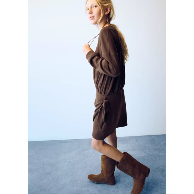 Robe en maille détail nœud marron <span itemprop=