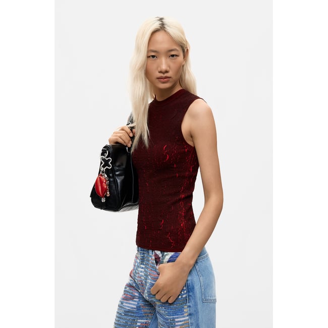 Débardeur en maille rouge <span itemprop=