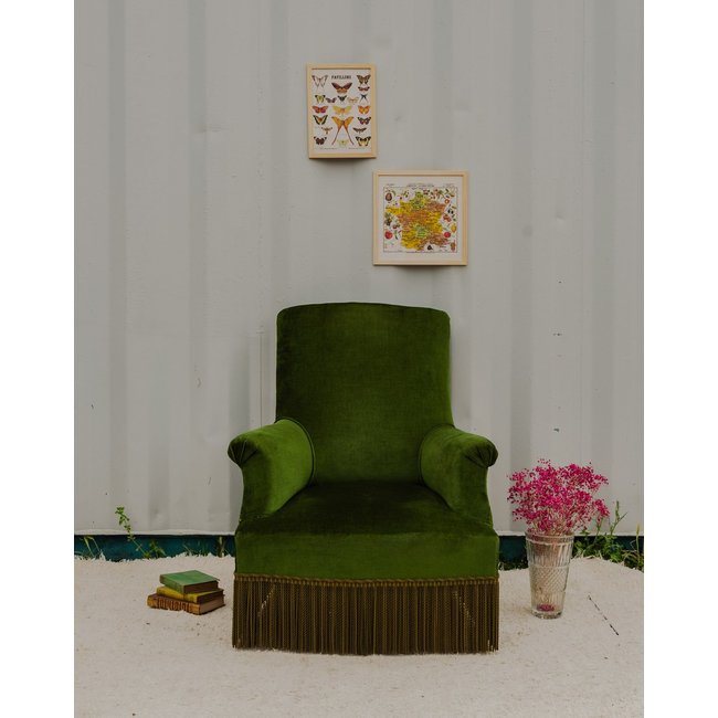 Fauteuil crapaud en velours vert Ernest N°986 - Bon état Couleur vert <span itemprop=