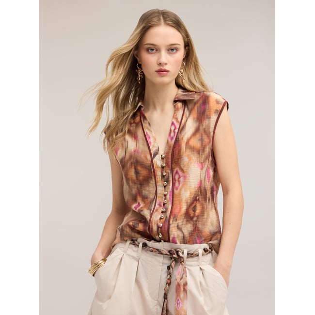 Chemise à imprimé ikat marron <span itemprop=