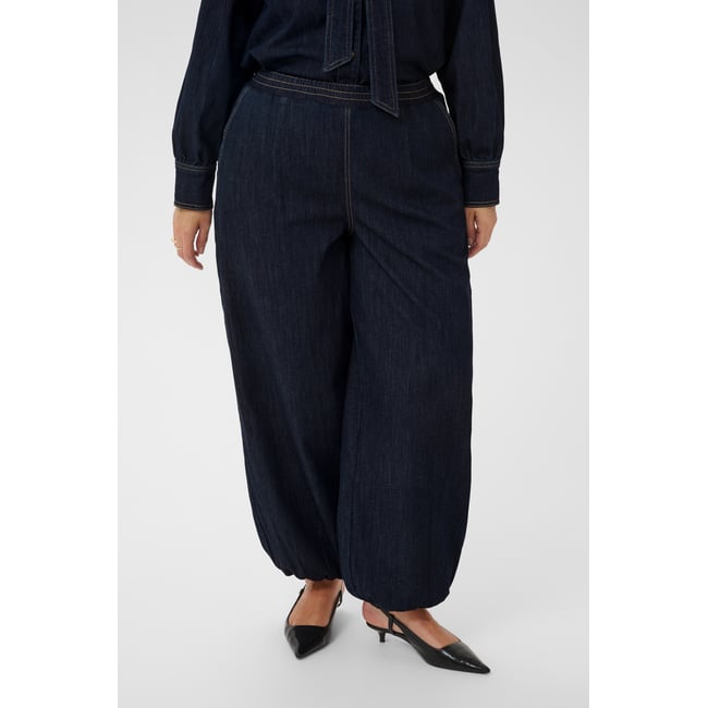 Jeans bleu raw blue denim <span itemprop=