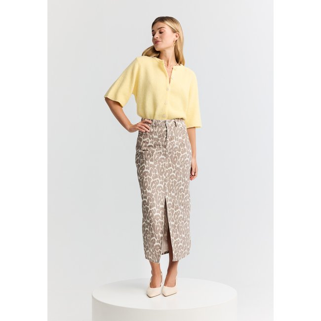 Jupe en denim à imprimé léopard taupe <span itemprop=