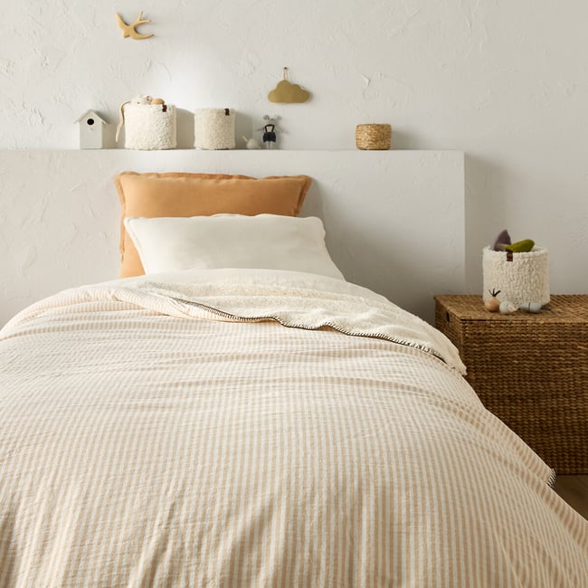Dessus de lit enfant coton et sherpa, Anoti rayé noisette/écru <span itemprop=