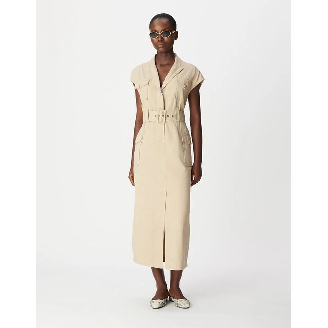 Robe chemise sans manches ceinturée  lin <span itemprop=
