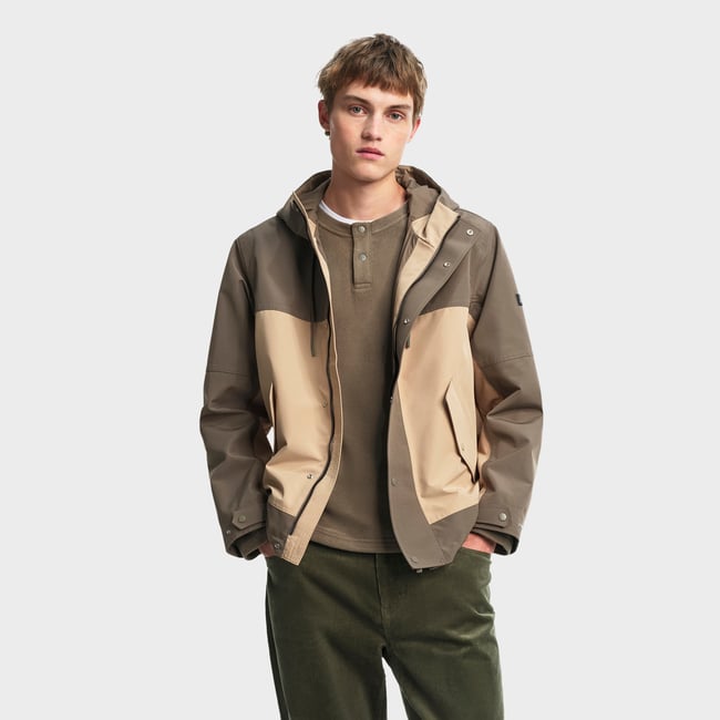 Veste courte à capuche MTD sable <span itemprop=