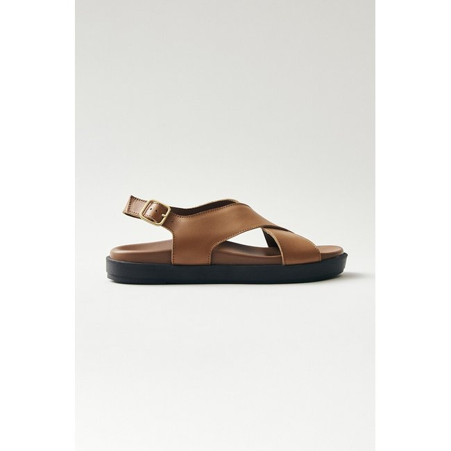 Sandales en cuir Nico  tan <span itemprop=