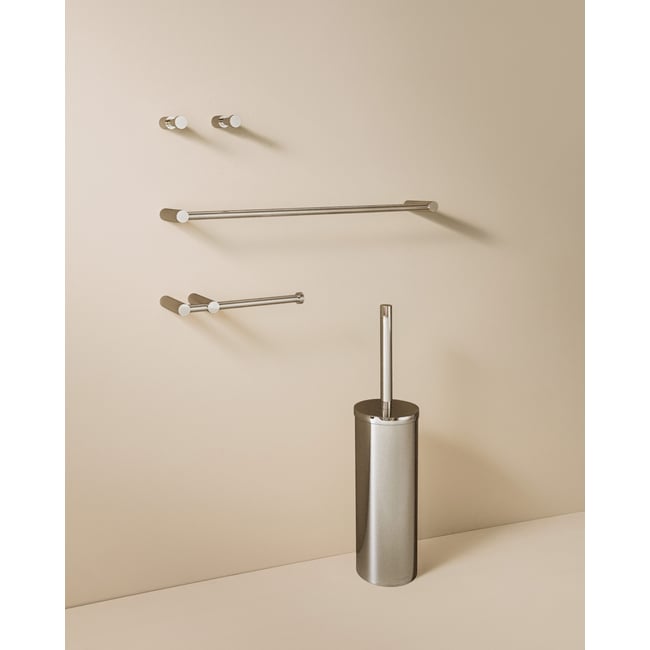 Set Accessoires Salle De Bain  LOGIC Couleur brilliance acier inoxydable <span itemprop=