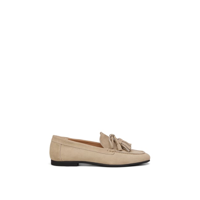 Loafer Modèle Safina avec nœud et glands marron clair <span itemprop=