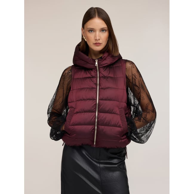 Gilet à capuche matelassé violet <span itemprop=