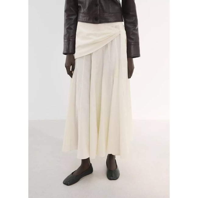 Jupe évasée détail foulard blanc cassé <span itemprop=