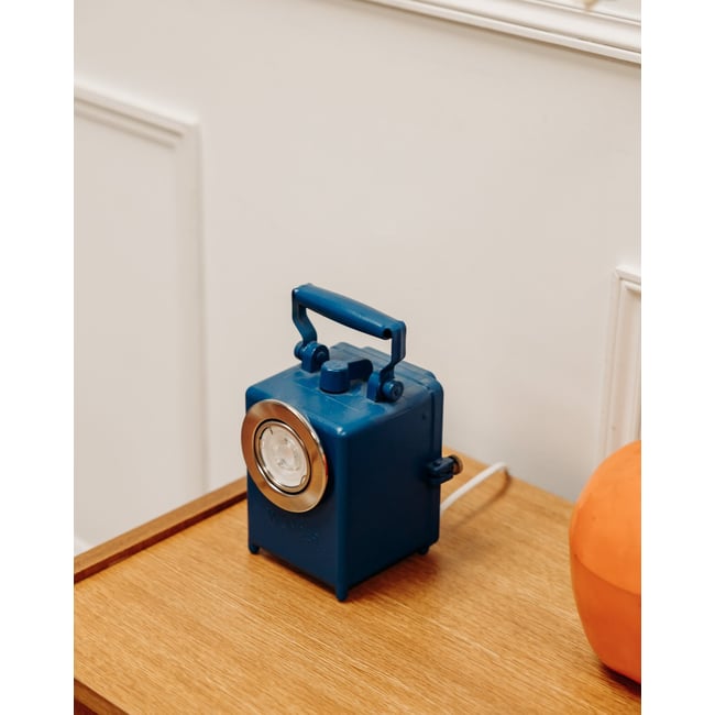 Lampe industrielle bleue électrique Julia N°925 - Bon état Couleur bleu <span itemprop=