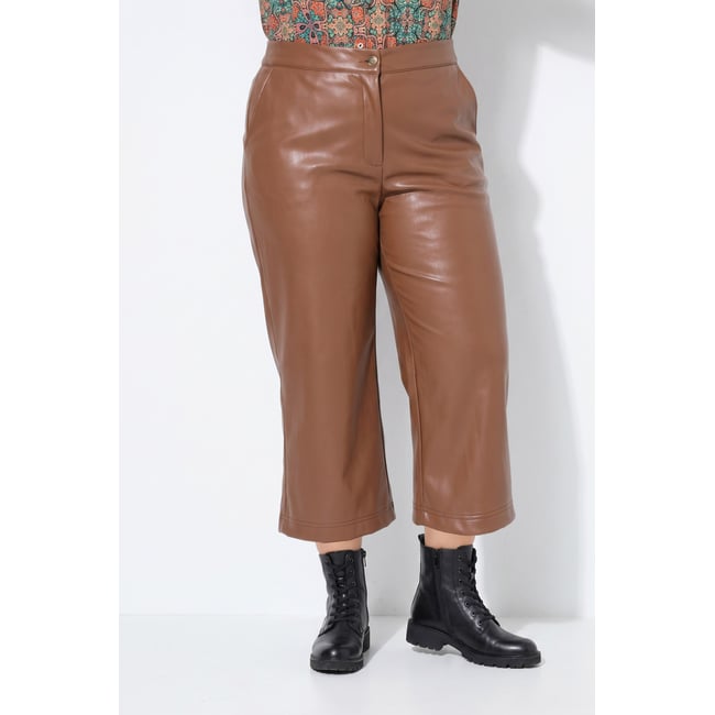 Short en similicuir brun doré <span itemprop=