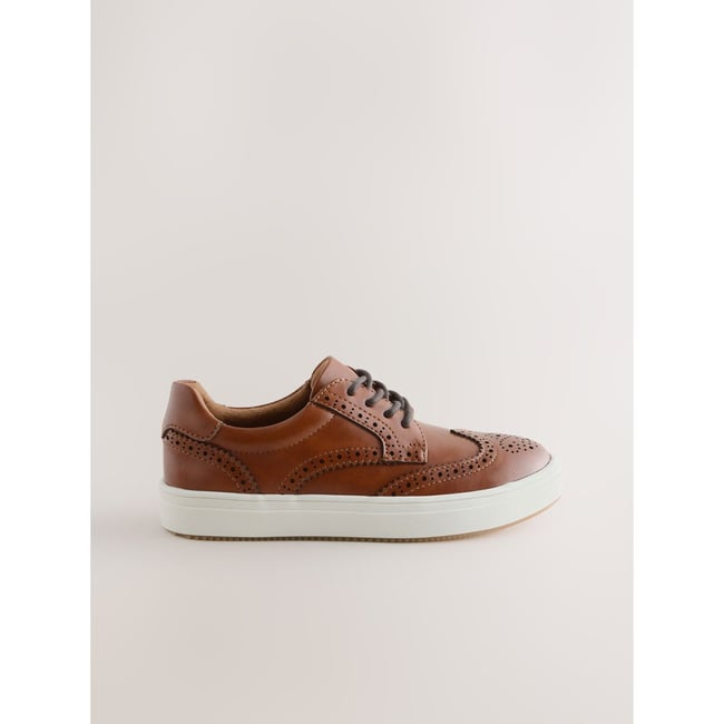 Chaussures richelieu à lacets marron fauve <span itemprop=