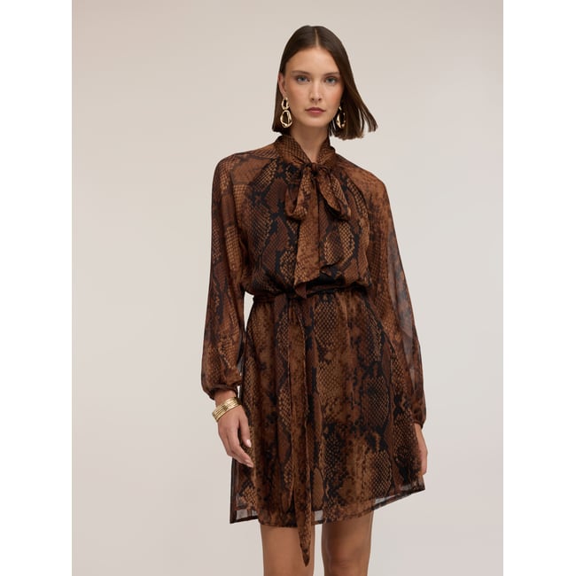 Robe courte drapée à imprimé python marron <span itemprop=