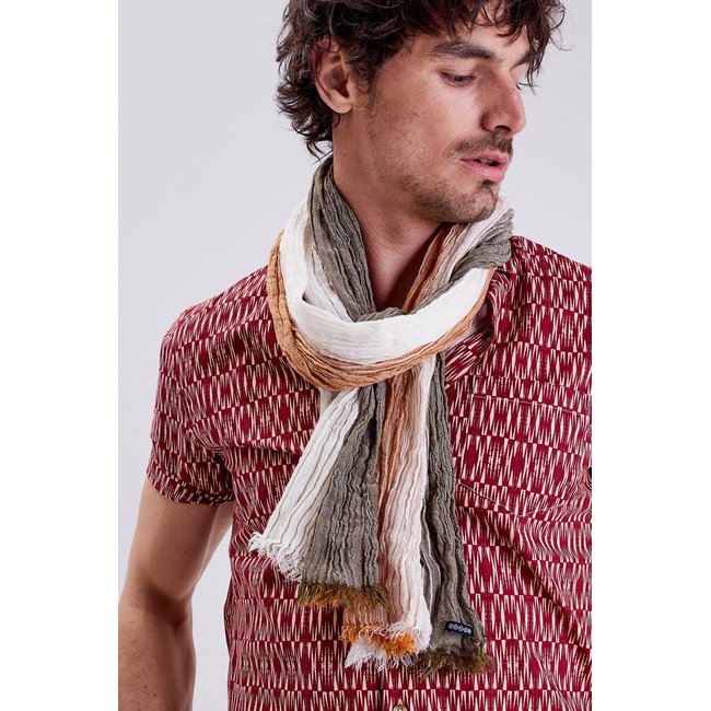 Foulard froissé vert kaki <span itemprop=