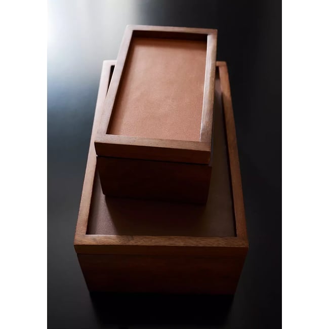 Petite boîte carrée en bois Couleur marron <span itemprop=