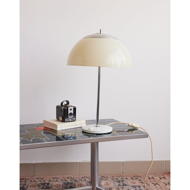 Lampe à poser années 70 Julia N°957 - Bon état Couleur gris <span itemprop=