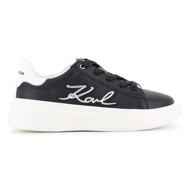 Baskets basse à lacets black <span itemprop=