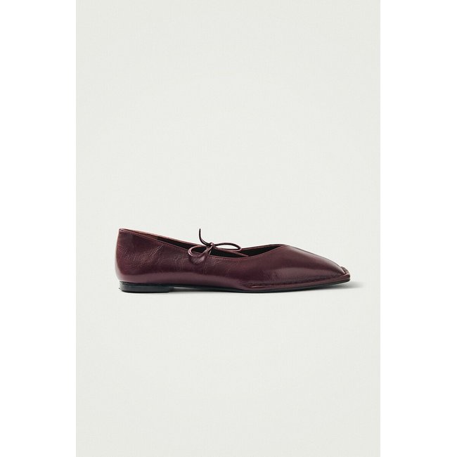 Bailarinas de piel Sway burdeos <span itemprop=