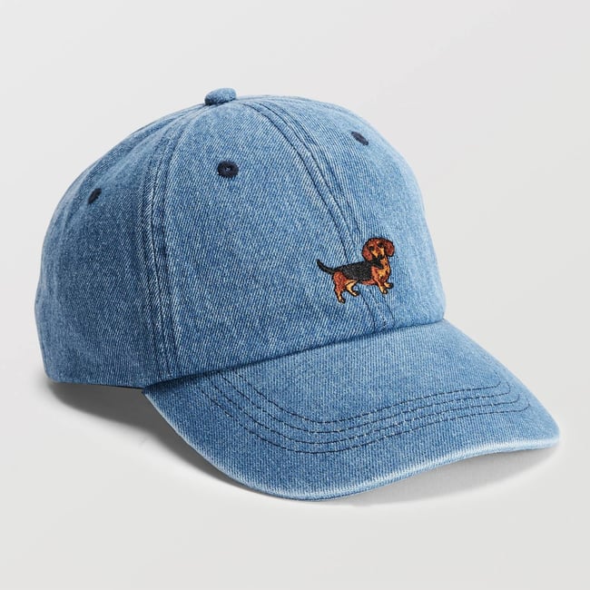 Casquette en jean brodé porcelaine <span itemprop=