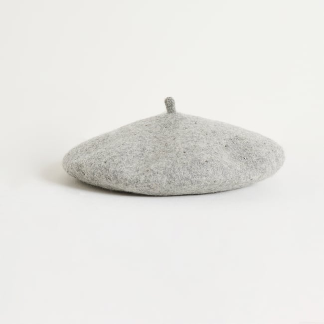 Beret en lainage gris <span itemprop=