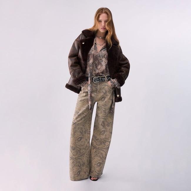 Blouse en satin imprimé cachemire <span itemprop=